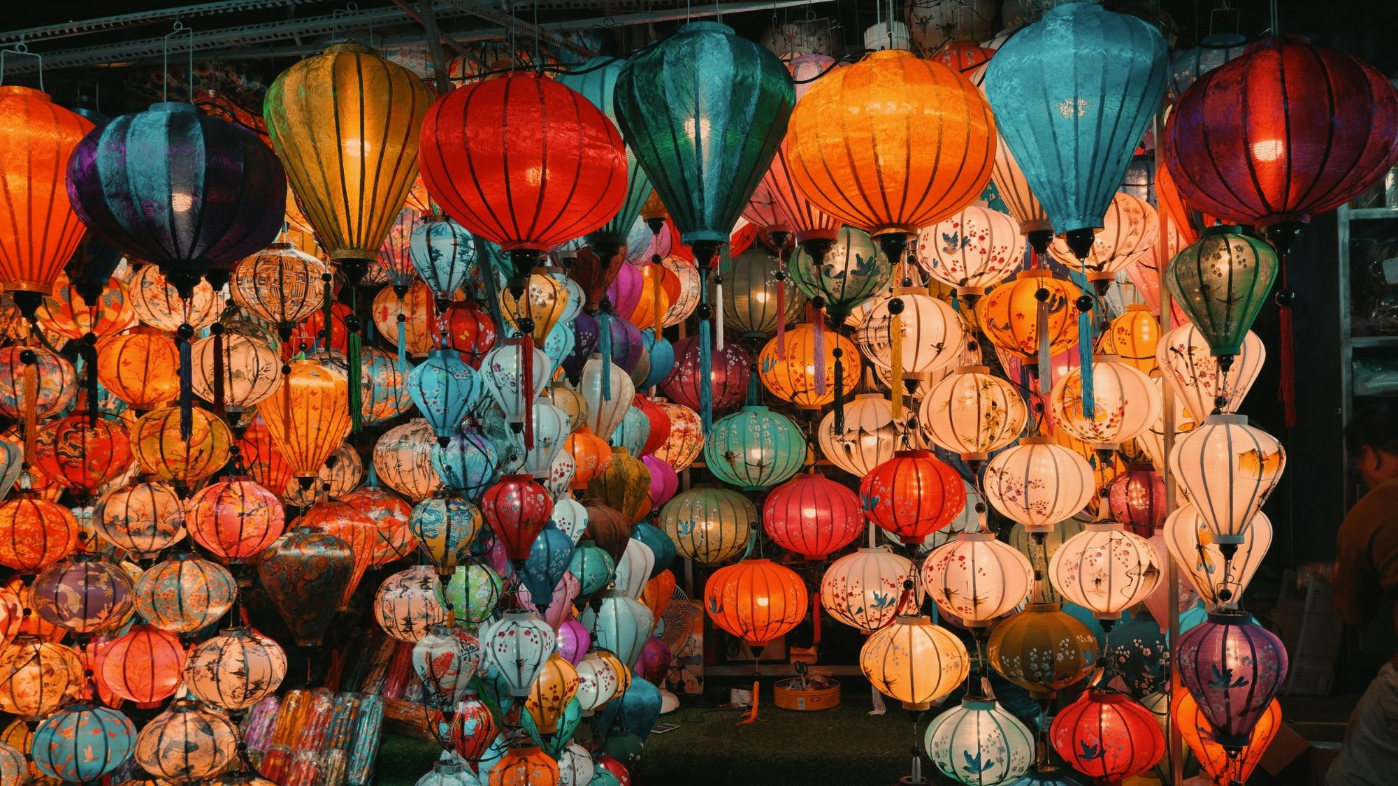 The Lantern Lab and Crafts