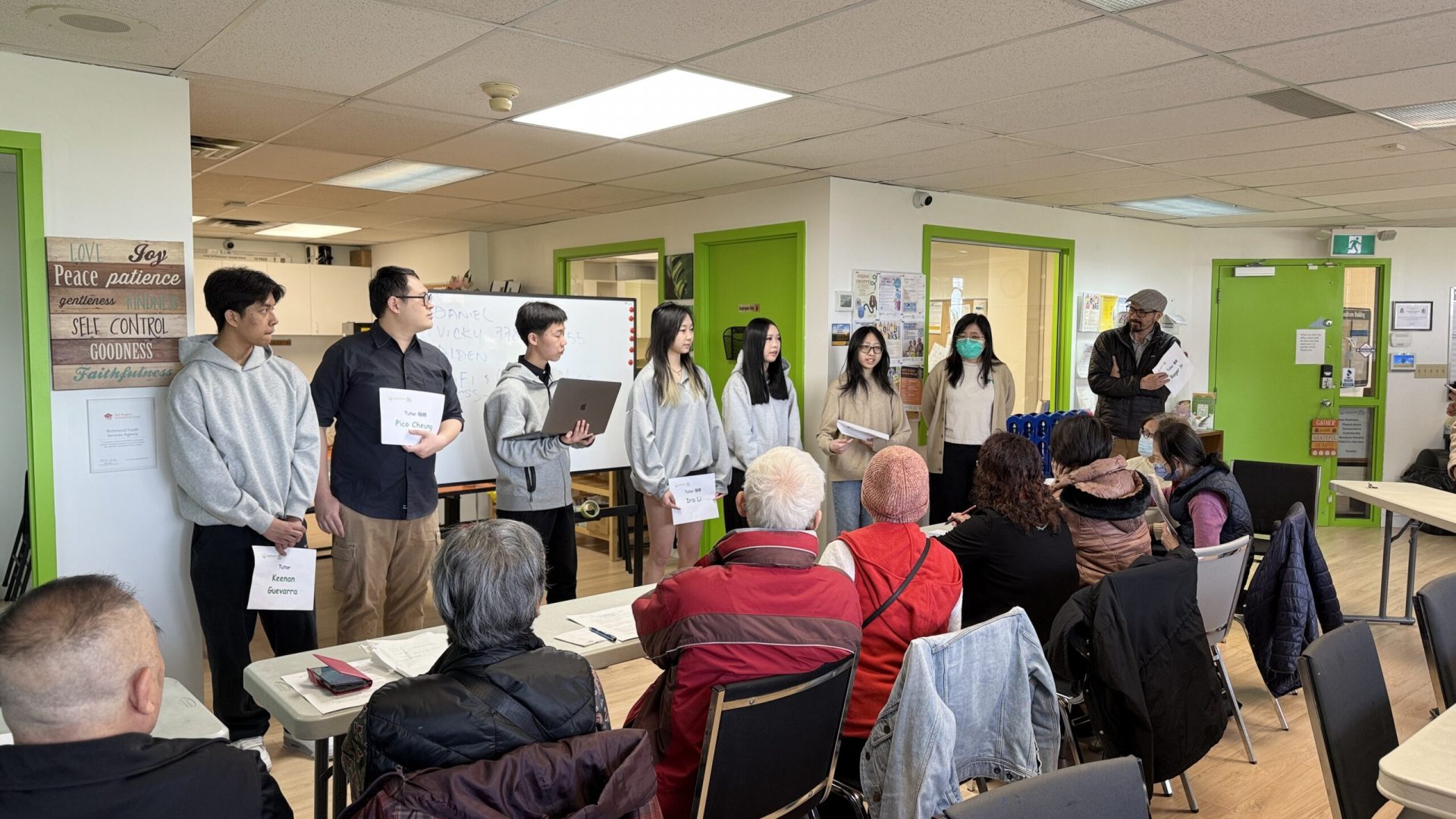 Youth volunteers lead an engaging Senior Tech Class session at CCSS. (CCSS Photo)